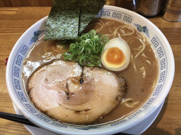 「濃厚中華そば」@中華そば もり川の写真