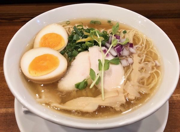 「らぁ麵しろ８００　大１００　味玉１００」@らぁ麺しろの写真