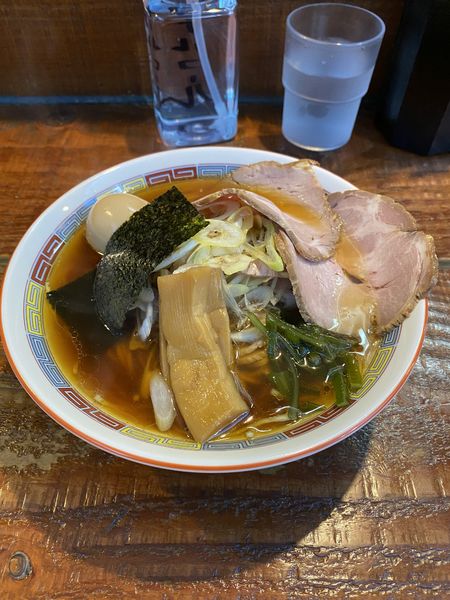 「特製濃口煮干鰮らーめん」@煮干鰮ラーメン圓 たま館店の写真