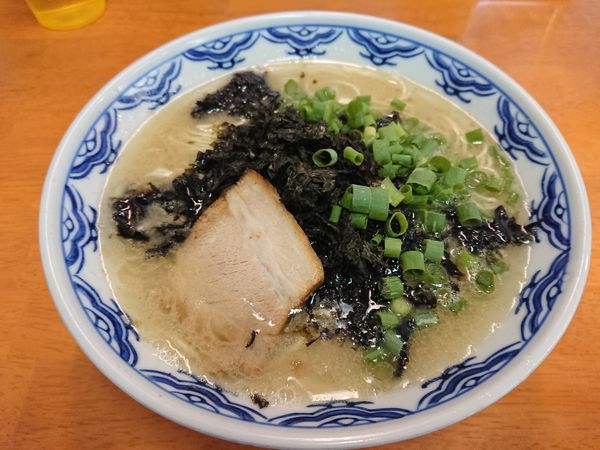 「しお岩磯のりらーめん＋替玉」@由丸製麺所の写真
