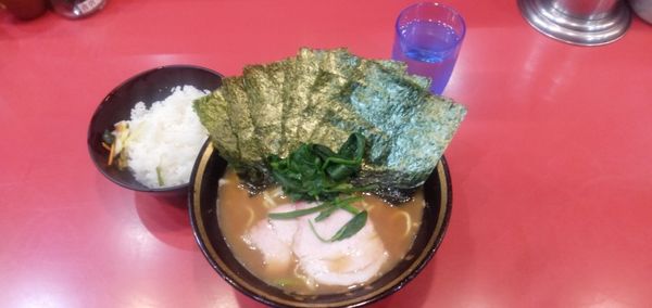「家系ラーメン」@家系総本山 ラーメン吉村家の写真