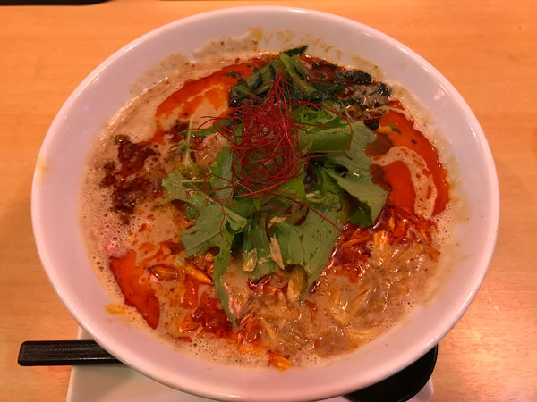 「赤担々麺　913円」@笑美寿亭の写真