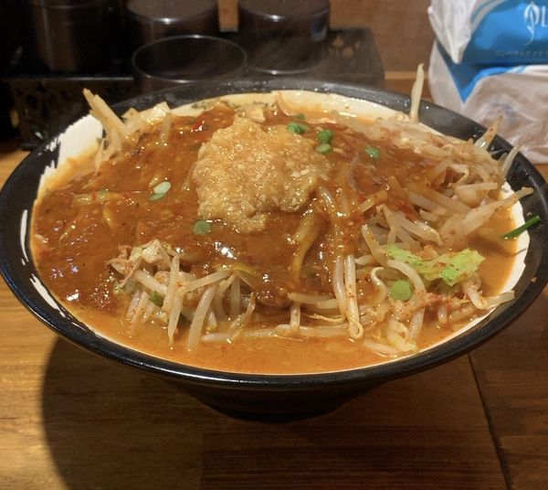 「どて辛めん 野菜増し」@どてちん 習志野店の写真