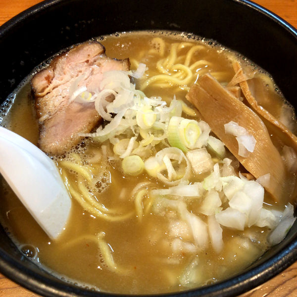 「濃厚らーめん　850円」@麺屋 繁の写真
