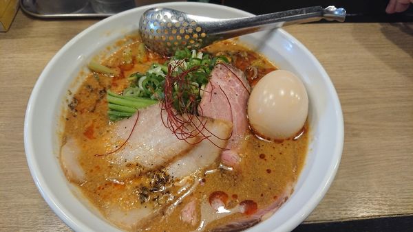 「限定しろ担々麺花京コラボ 900円」@麺や 蓮と凜の写真
