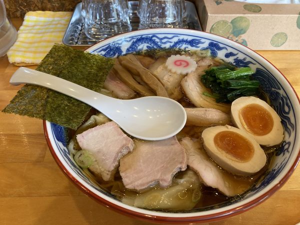 「ワンタン焼豚麺」@白河手打中華そば 法隆の写真