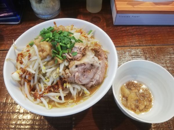 「すごい味噌ラーメン　900円」@立川マシマシ 試作館の写真