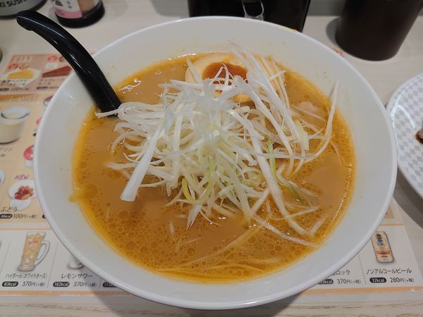 「コク旨味噌ラーメン(320円+税)」@魚べい 川越クレアモール店の写真