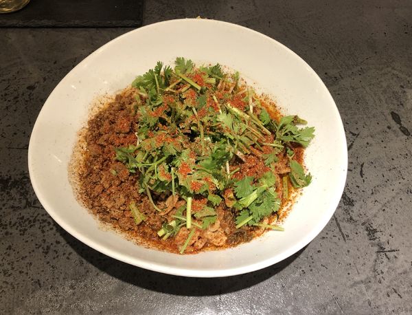 「汁無し担担麺」@タンタンタイガー 中野店の写真