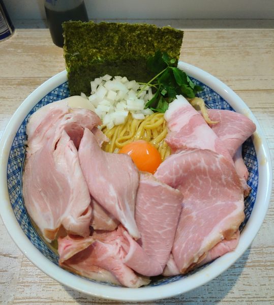 「特製濃厚たまごのまぜそば大盛」@中華そば 四つ葉の写真