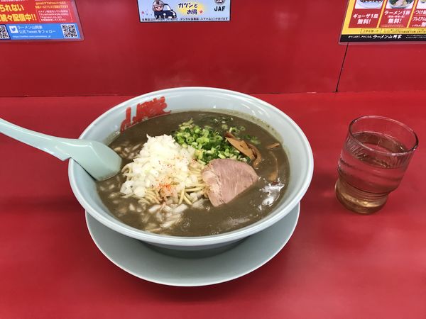 「極煮干しラーメン　大盛り」@ラーメン山岡家 春日部店の写真