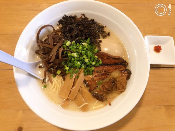 「豚骨ラーメン」@麺屋 西川の写真