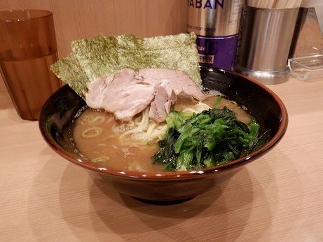 「らーめん　並盛」@横浜家系ラーメン 武虎家 尾山台店の写真
