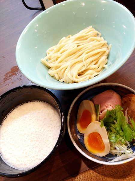 「つけ麺 白銀世界・味玉増し」@俺の名はJの写真