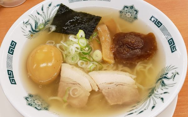 「エビ塩ラーメン (期間限定)５５０円(税込)」@日高屋 京成大久保店の写真