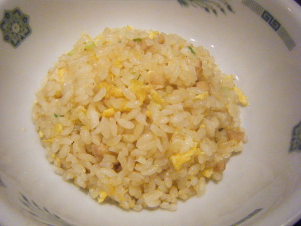 「半チャーハン」@日高屋 久米川駅南口店の写真