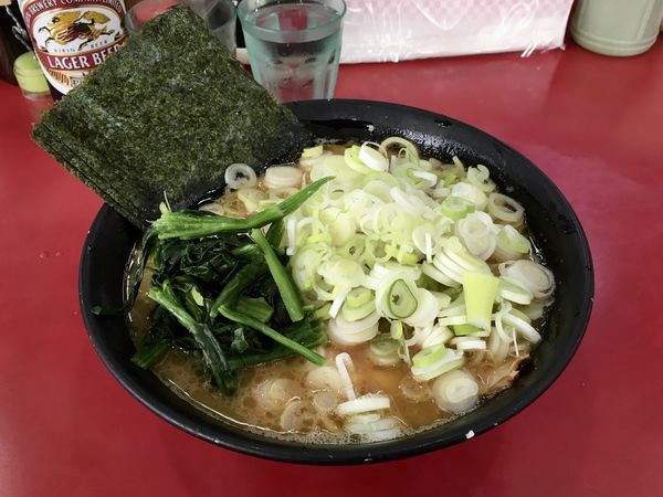 「キリンラガービール 小瓶 → チャーシューメン ＋ ネギ」@杉田家 千葉祐光店の写真