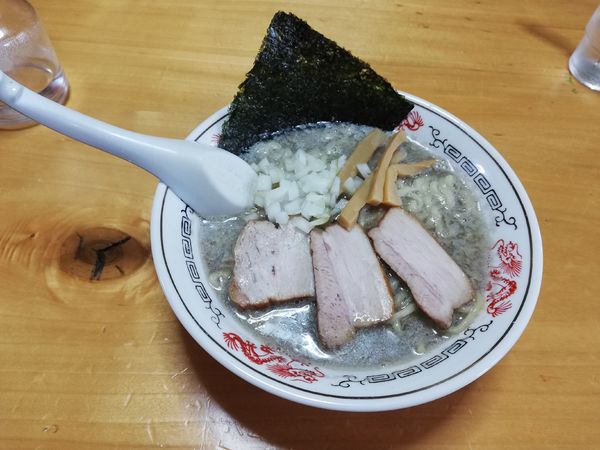 「背脂煮干中華」@福島屋の写真