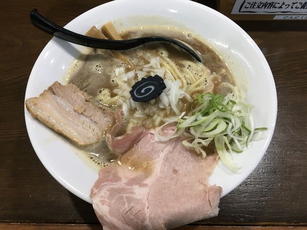 「肉煮干らーめん」@らーめん 虎テツの写真