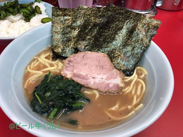 「らーめん並(650円)麺硬め、味普通、アブラ少なめ」@横浜ラーメン 武蔵家 大宮店の写真