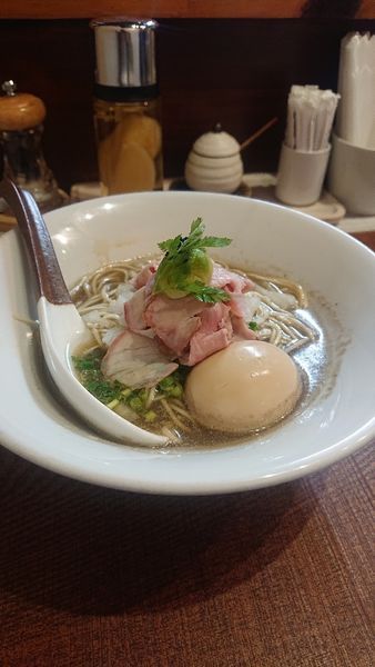 「煮干しと水（塩）」@つくばらーめん 鬼者語 -オニモノガタリ-の写真