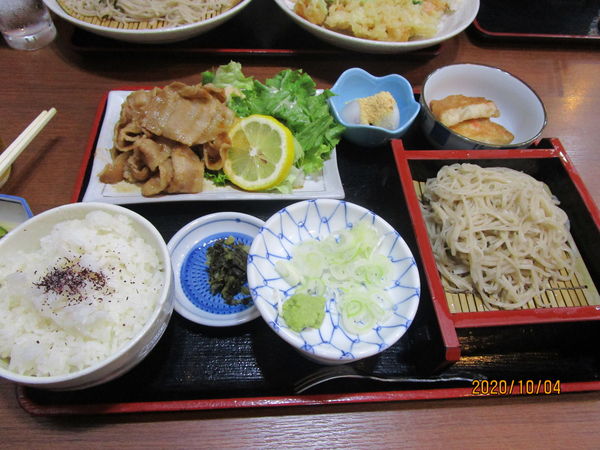 「焼肉定食冷たいそば付き 900円」@そば処 初味の写真