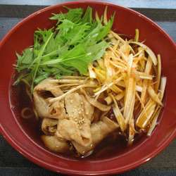 ピり辛葱豚中華　580円