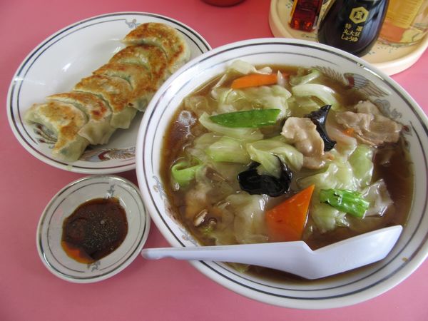 「広東メン（７００円）＋餃子４５０円」@中華そば 恵華の写真