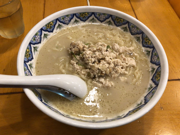 「揚州濃厚塩ラーメン + 炒飯セット」@中国ラーメン 揚州商人 昭島モリタウン店の写真
