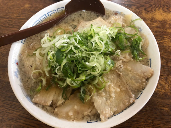「チャーシュー麺＋背脂増し＋ネギ増し」@あべ食堂の写真