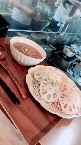 「六色つけ麺」@カフェと迷ってラーメン屋の写真
