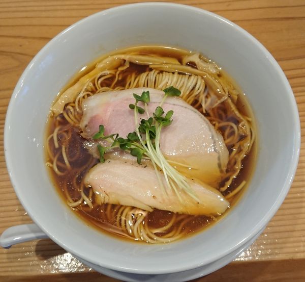 「醤油らーめん」@麺屋鈴春の写真