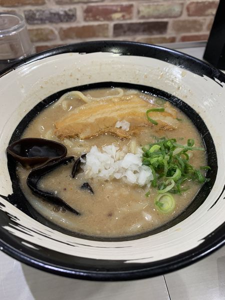 「超濃厚豚骨ラーメン 870円」@麺屋ごうせいの写真