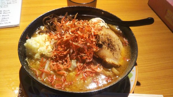 「えびみそラーメン（極太麺・ニンニクあり）」@橋本食堂の写真
