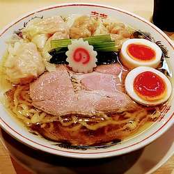 全部入りワンタン麺 白だし