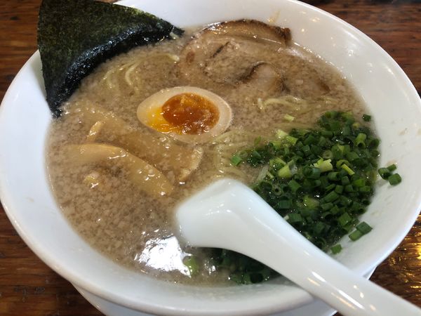 「醤油めんくみ。らーめん」@麺 めんくみ 岩槻店の写真