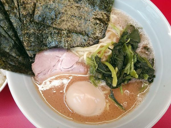 「ラーメン＋のり＋味玉」@ラーメン堀田家の写真