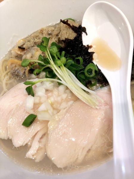 「二段仕込みの貝出汁らーめん」@中華蕎麦 丸蔵の写真