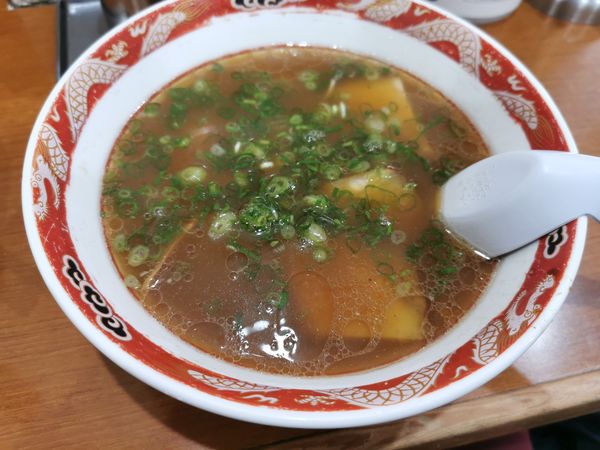 「中華そば半麺」@中華そば 山冨士 本町店の写真
