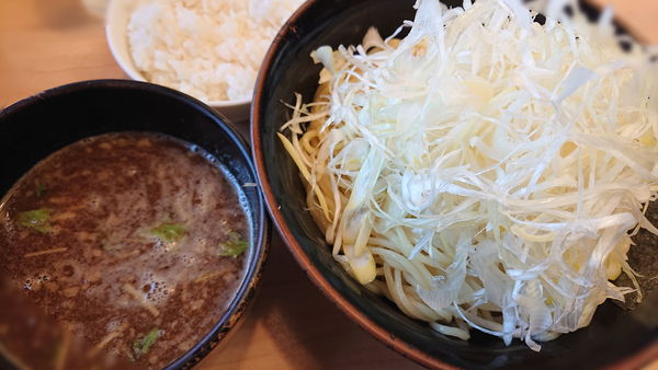 「つけそば大盛と白ねぎ」@つけ麺誉の写真