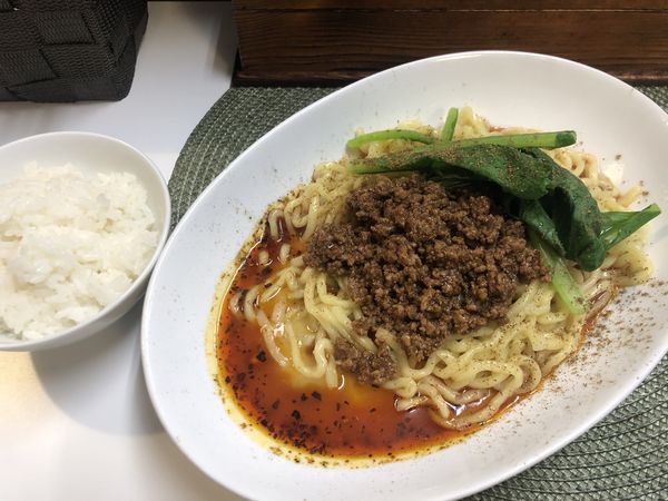 「濃厚汁なし担々麺+ごはん（930+100円）」@麺や金時の写真