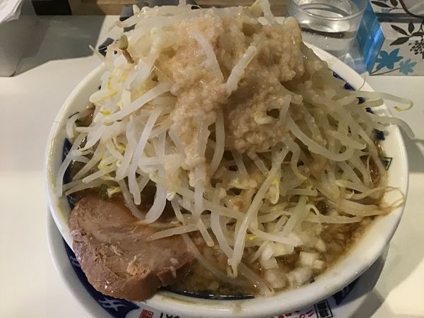 「ランチらーめん500円、玉ねぎ100円(クーポンで味玉子)」@ラーメン大 柏店の写真