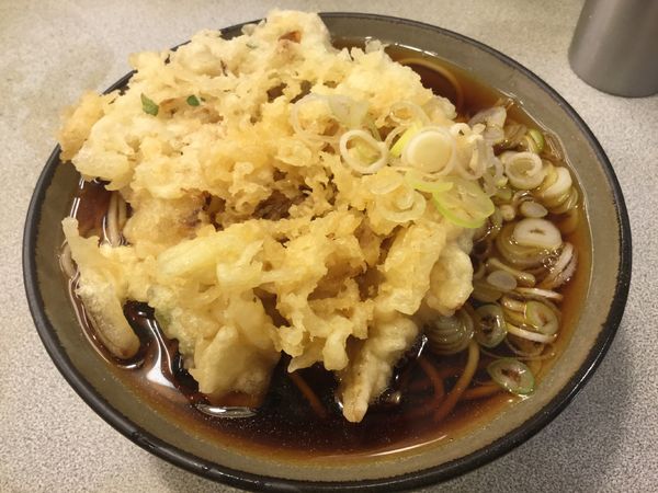 「天ぷらそば(¥390)」@そば処 かめや 神田西口店の写真