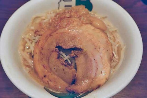 「雷そばミニ　900円」@ラーメン 雷 東京本丸店の写真