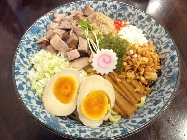 「【限定】魚介醤油まぜそば ￥880・豚骨魚介味に変更 ￥50」@麺処はなぶさの写真