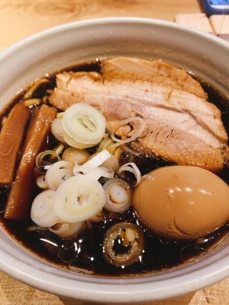 「らーめんmacro」@人類みな麺類 東京本店の写真