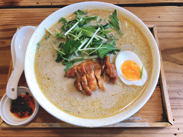 「エスニックラーメン」@ラーメン仮面 55（PAHAPAHA）の写真