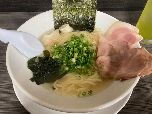 「しお助」@みなと家 麺神の写真