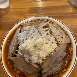 辛マンモス　チャーシュー　ニンニクアブラ多め