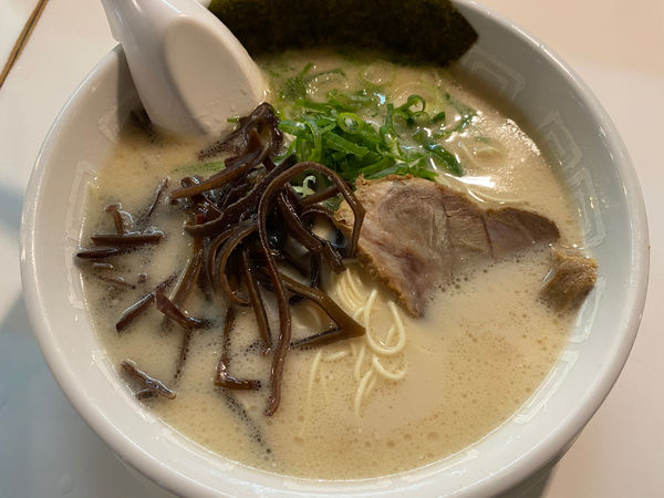 「ラーメン」@博多天神 新宿御苑店の写真